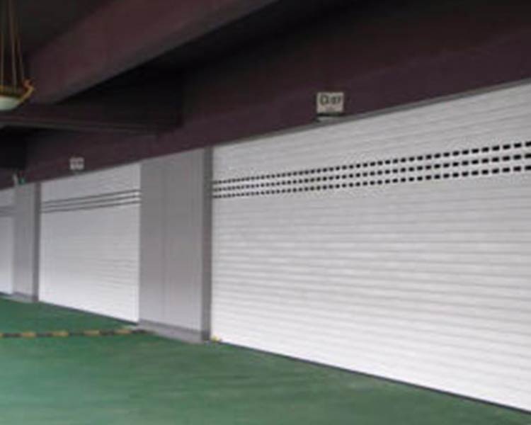 山西中盛恒卷簾門為您分享，山西快速卷簾門和防火卷簾門之間的區(qū)別